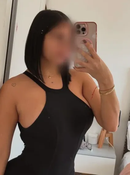 Cara, 28