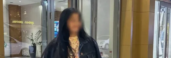 Elena, 32