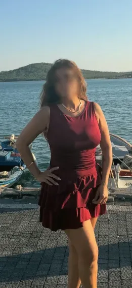 Emma, 30