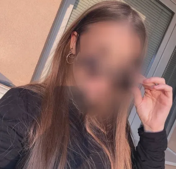 Emma, 31