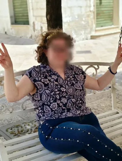 Mira, 27