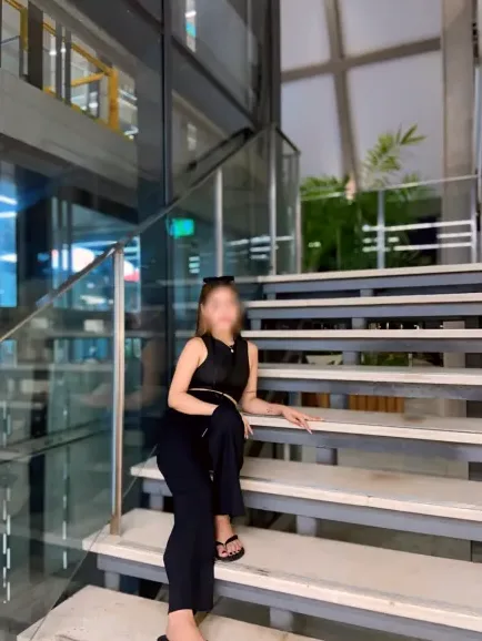 Selin, 23