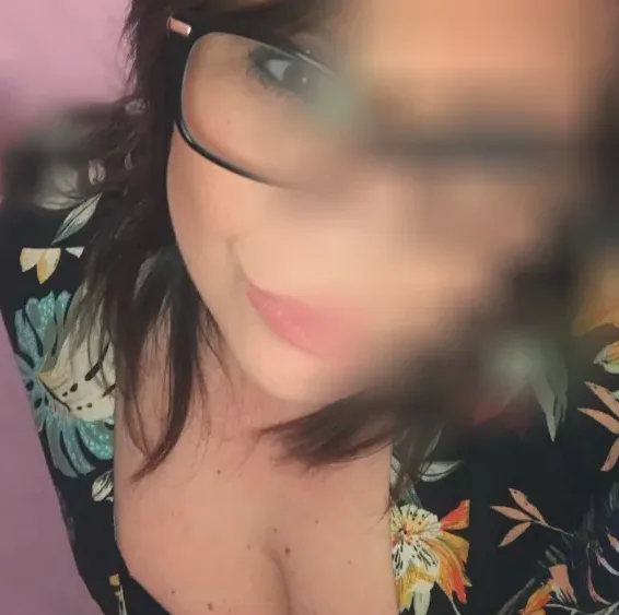 Selina, 40